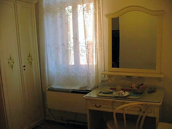 Hotel Airone