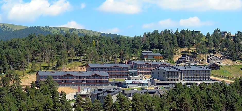 Guitart La Molina Aparthotel & Spa