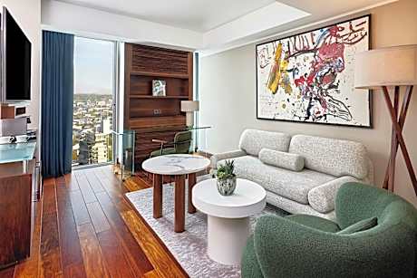 Grand Deluxe King Room