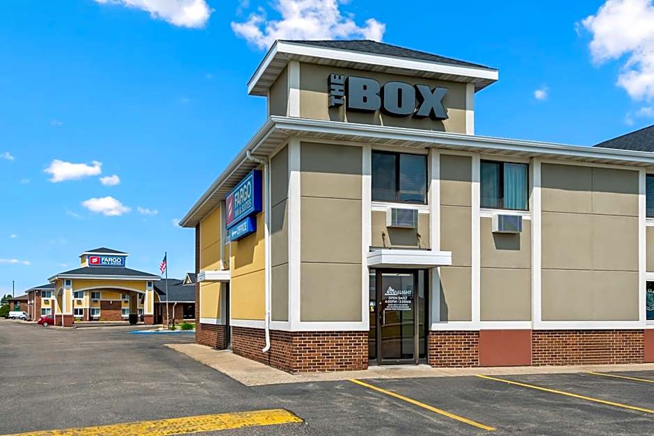 Fargo Inn and Suites