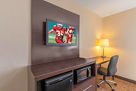 Deluxe King Room Smoke Free