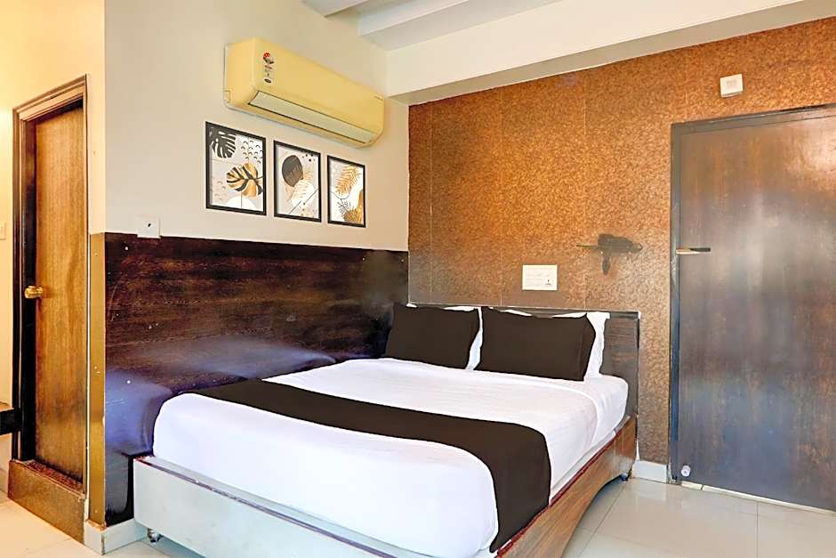 Super Townhouse Oak Madhapur Nera Regency