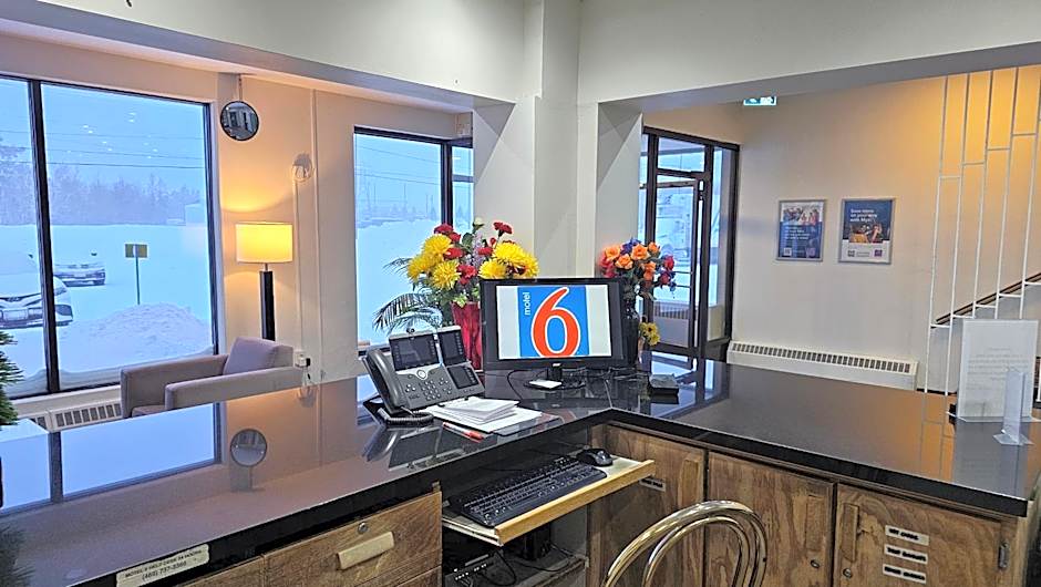 Motel 6 Sault Ste. Marie, ON