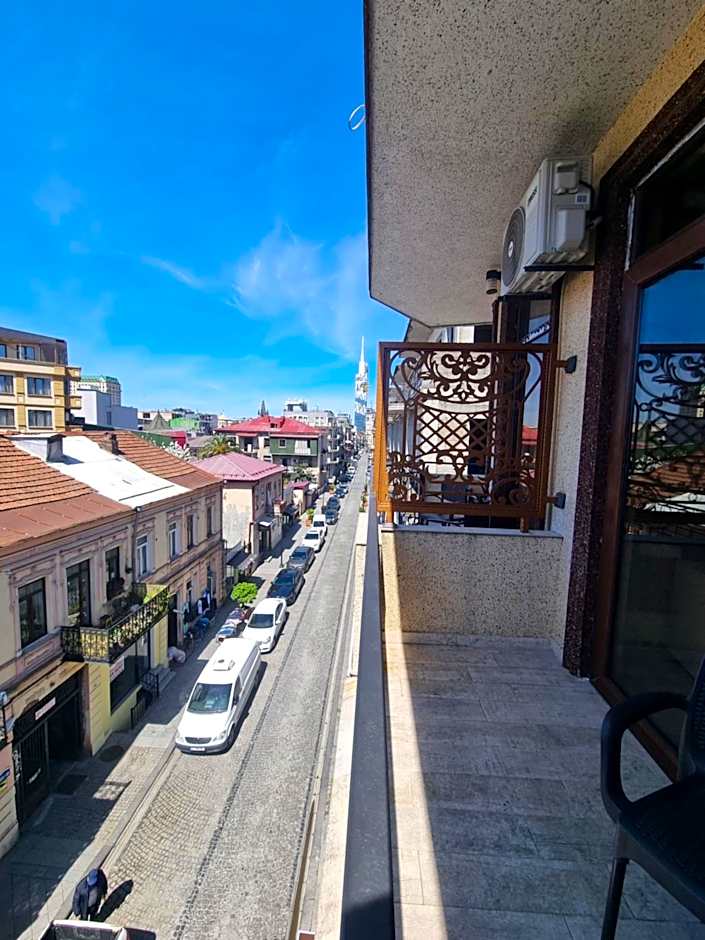 MAHALI HOTEL
