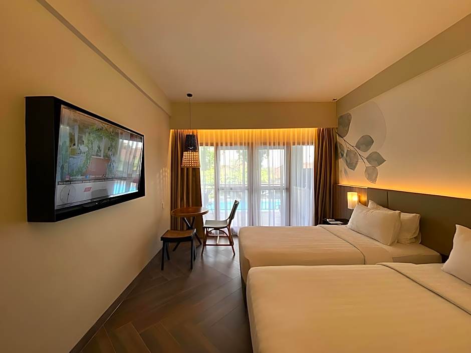 Grand Zuri Duri Hotel