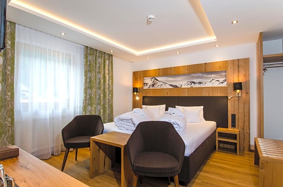 Hotel Garni Siegele - inklusive Silvretta-Card PREMIUM