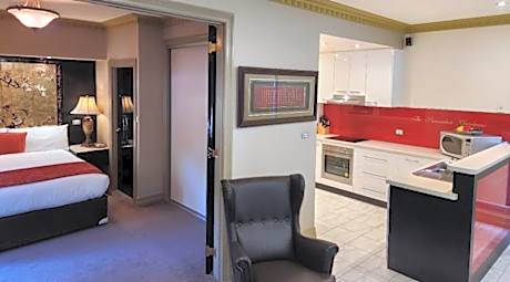 Queen Suite