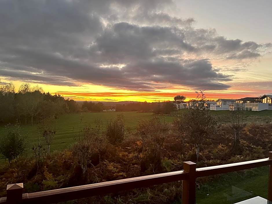 Millie,s View 18 hole free Golf