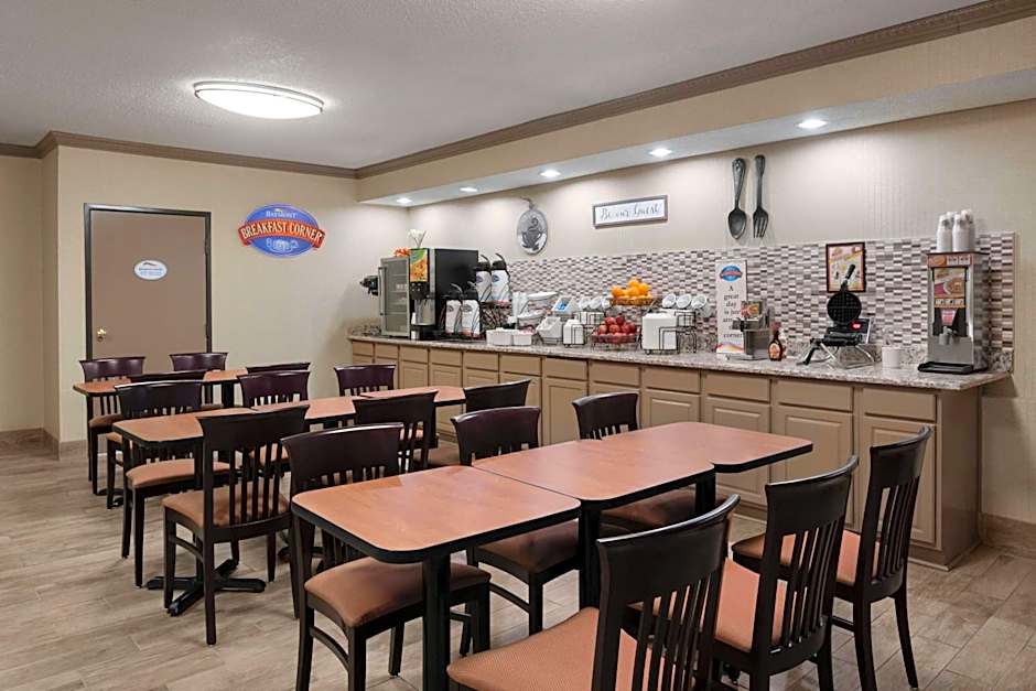 Baymont by Wyndham Belleville Airport Area