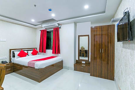 Super Hotel O Dk Inn Near Kalighat Kali Temple