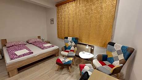 Deluxe 1 King Bed Suite