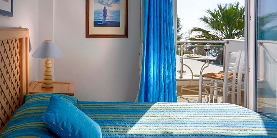 Alesahne Beach Hotel