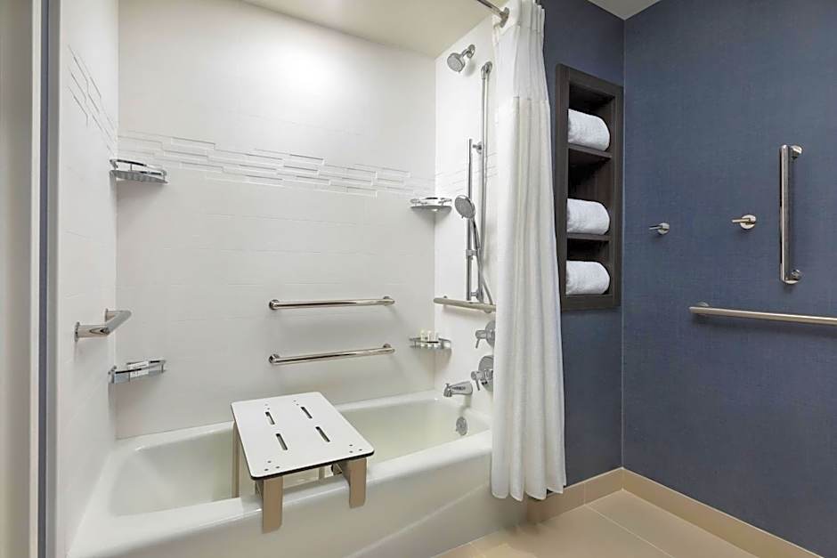 Residence Inn by Marriott Long Island Garden City