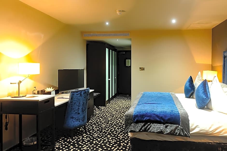 DoubleTree by Hilton Belfast City Ten Square