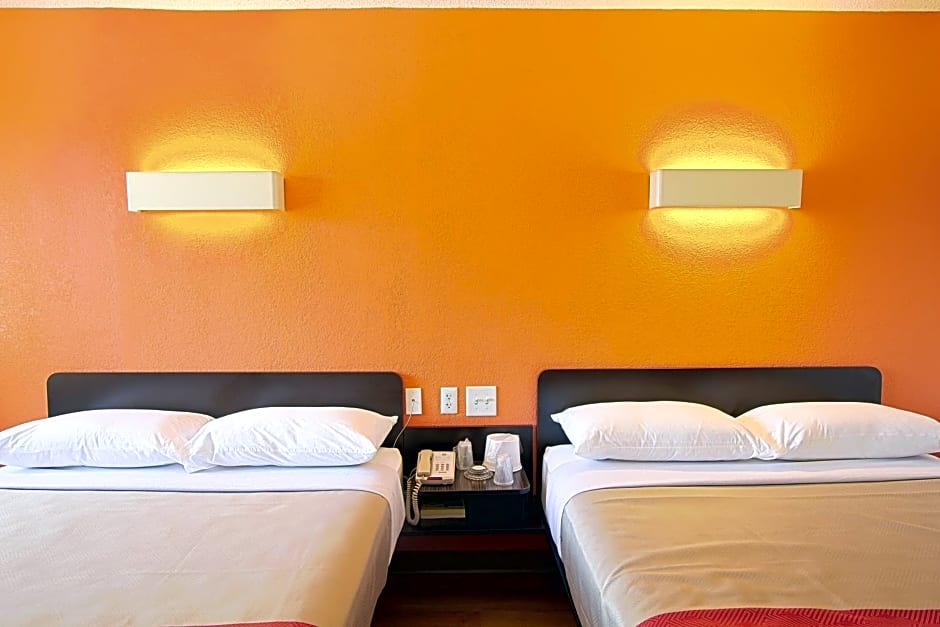 Motel 6-East Brunswick, NJ