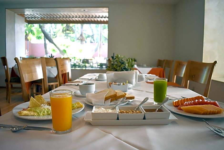 Hotel Palacio Azteca Tijuana, Trademark by Wyndham