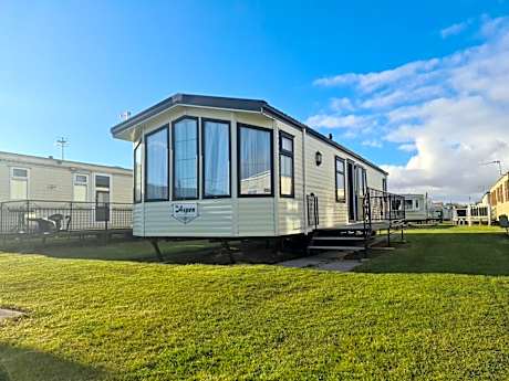 Fantasy Lodge Sunnymede