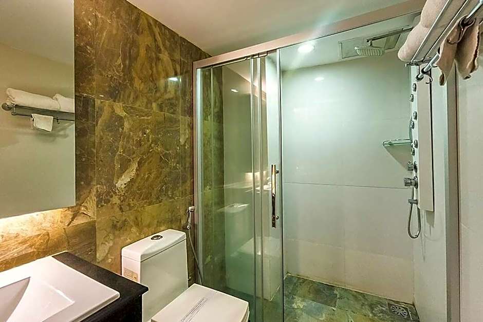 Paravoor Galaxy Hotel