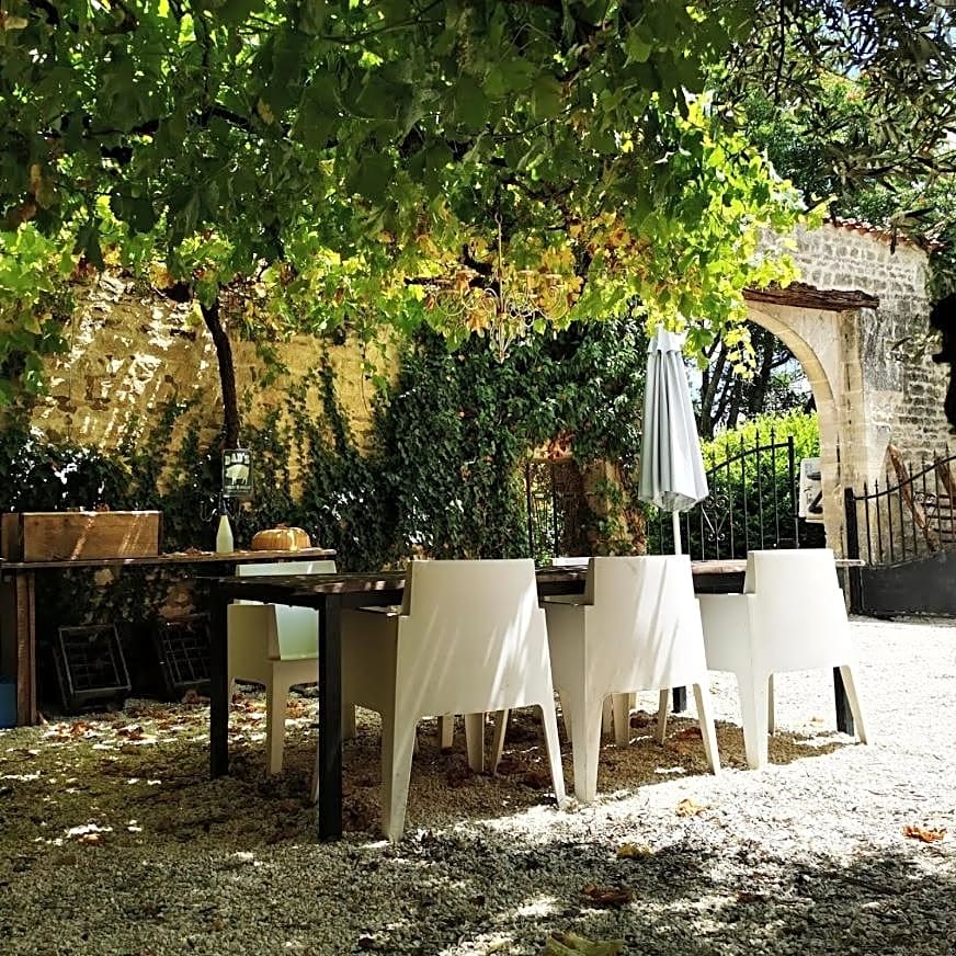 Le Bonheur- Suite Cognac