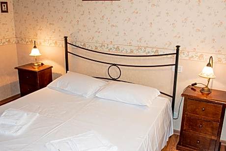 Comfort Triple Room with Shower