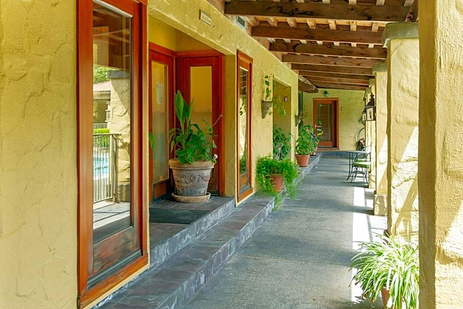 Sonoma Coast Villa and Spa