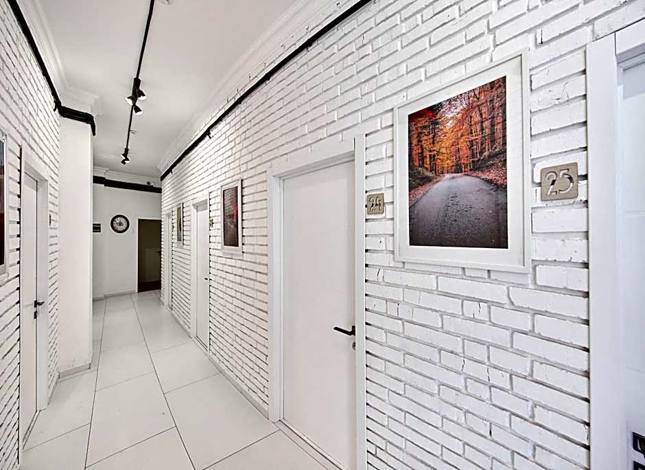 HELLO INN budget hotel