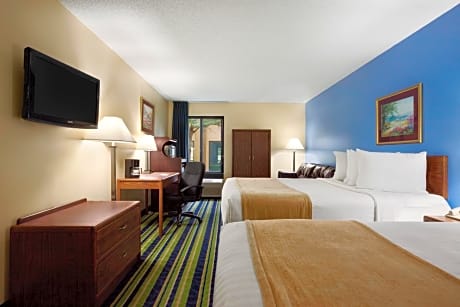2 Queen Beds Non-Smoking