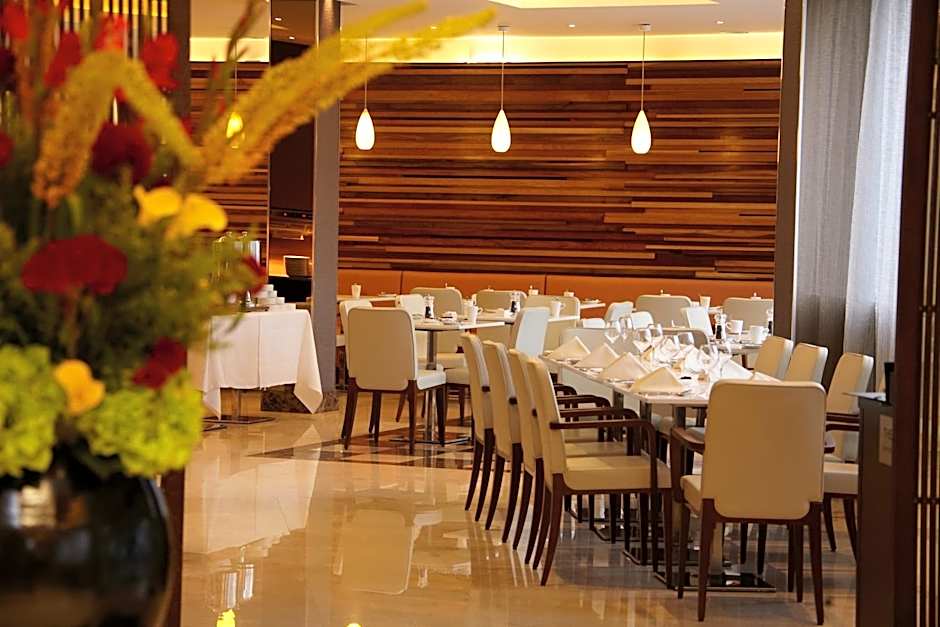 Park Grand London Heathrow