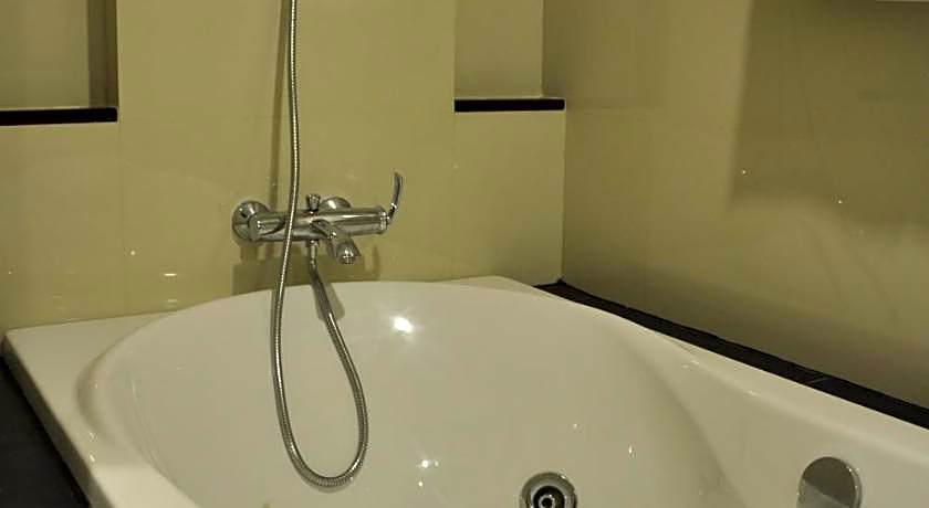 The Gallery At Koh Chang Hotel