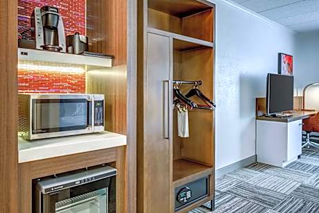 Queen Room with Two Queen Beds - Mobility Access