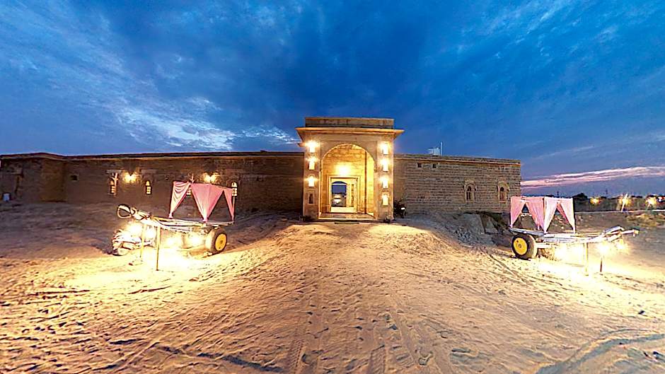 Seven Palms Luxury Camp