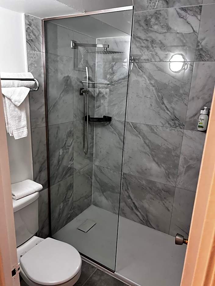 Travelodge by Wyndham Drummondville