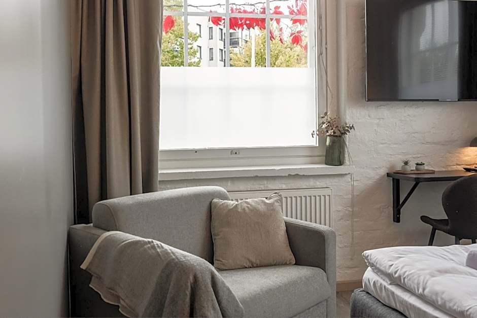 Frans & Frans - Hotel and Apartments by UHANDA