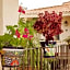 Alcazar Suites