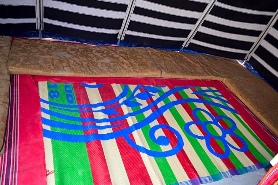 Khan Alsira - חאן אלסרה