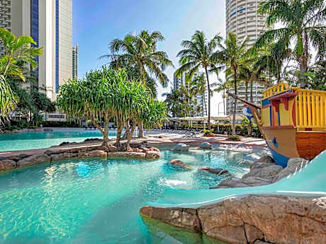 Mantra Crown Towers Surfers Paradise