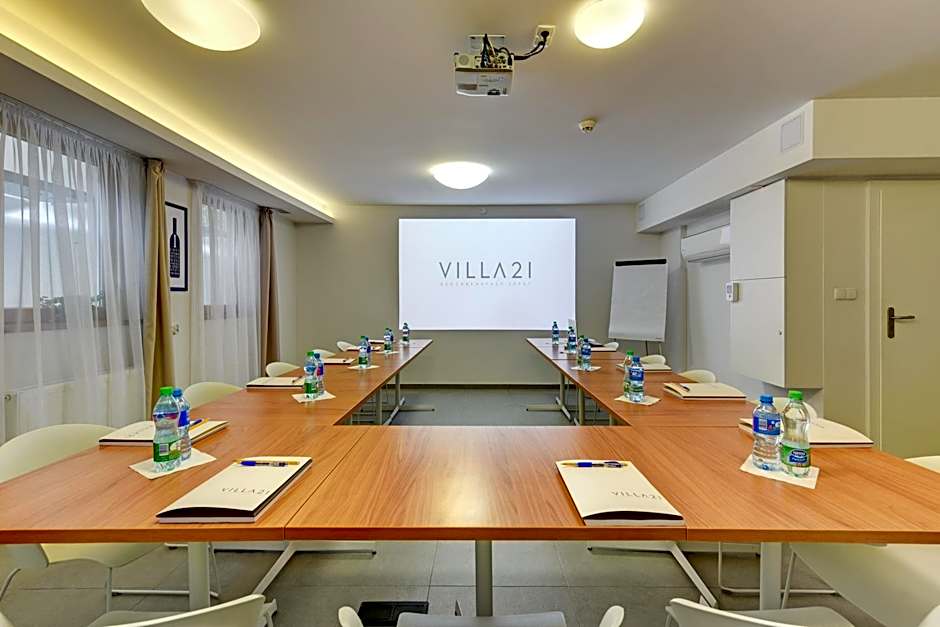 Villa 21 by Victus