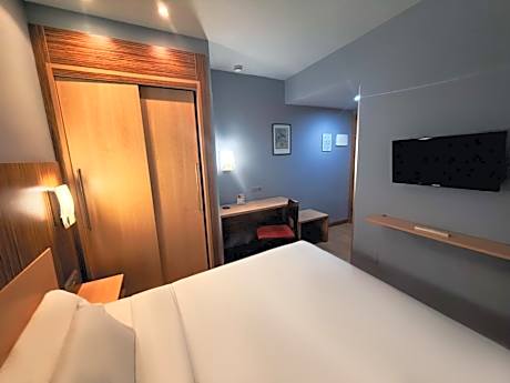 1 Single Bed, Superior Room