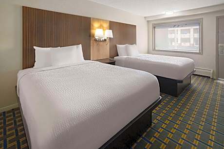 Queen Room with Two Queen Beds - Non-Smoking