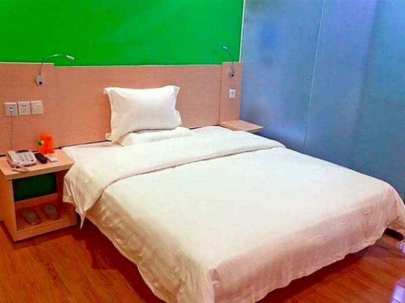7Days Inn Ningbo Tianyi Square Zhongshan Mansion