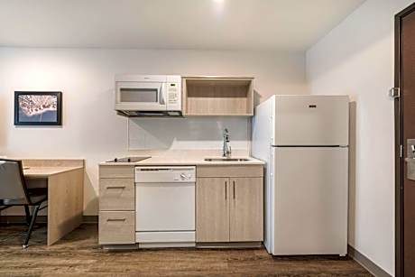 WoodSpring Suites Concord-Charlotte Speedway