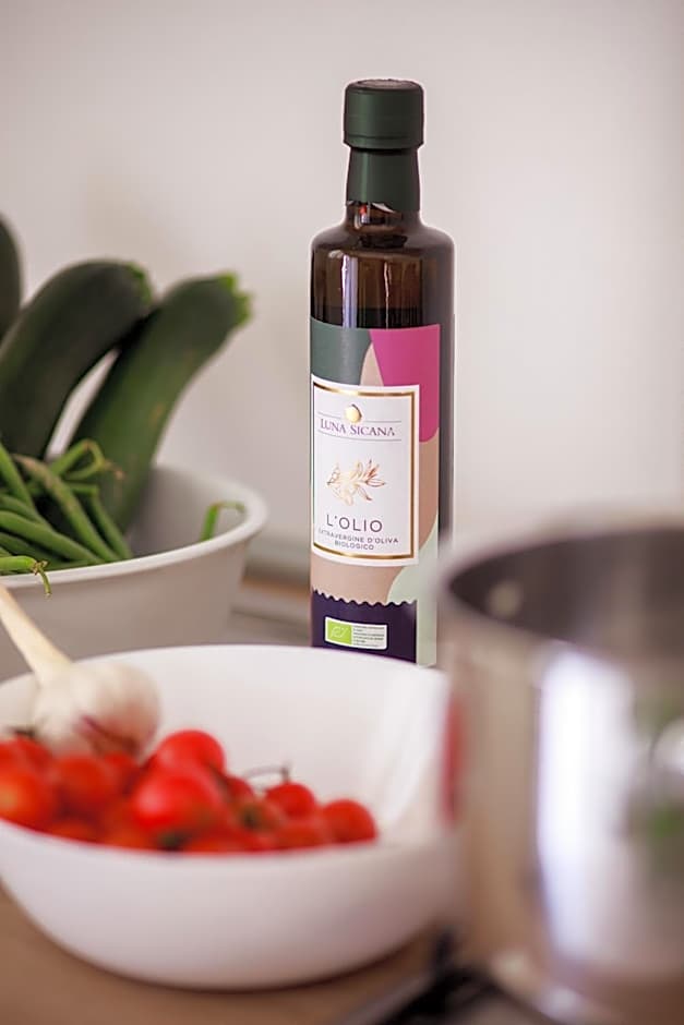 Luna Minoica Suites and Apartments