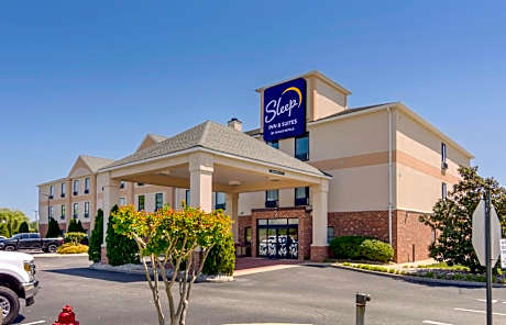 Sleep Inn & Suites Prince George near Fort Lee