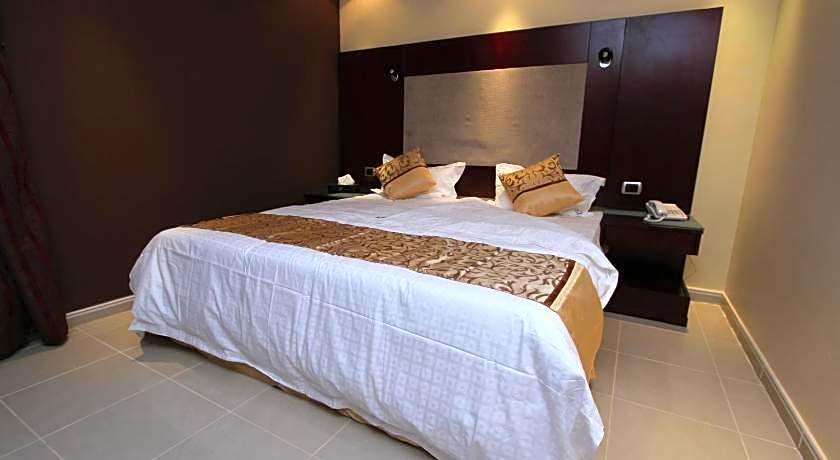 Raoum Inn Hail