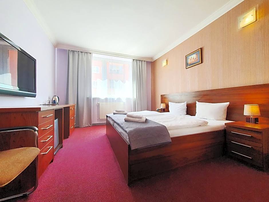 Relax Inn
