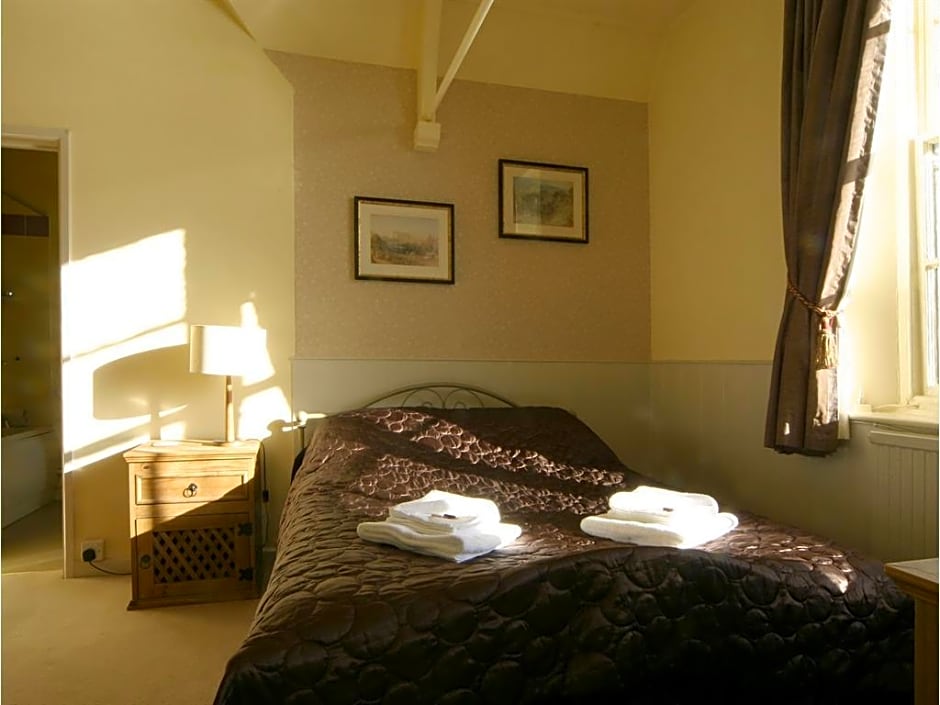 Village House Coaching Inn