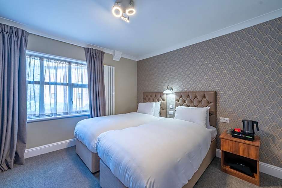 Uno Thames Hotel Maidenhead -Reopened Brand New Again