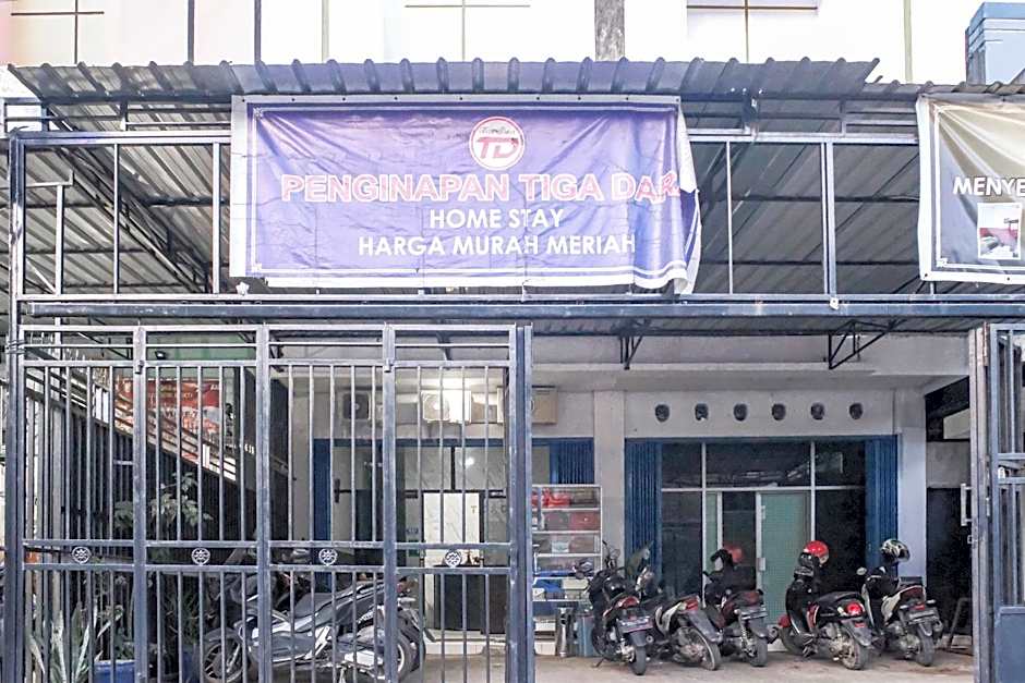 OYO 93117 Penginapan Tiga Dara