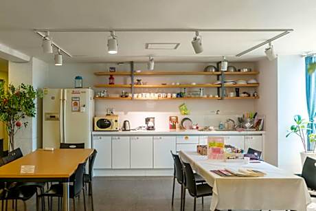 Dongseongro Zero Guesthouse