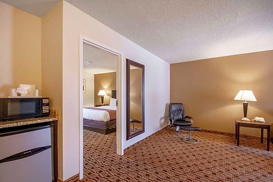 Coratel Plus Suites Wichita West Airport
